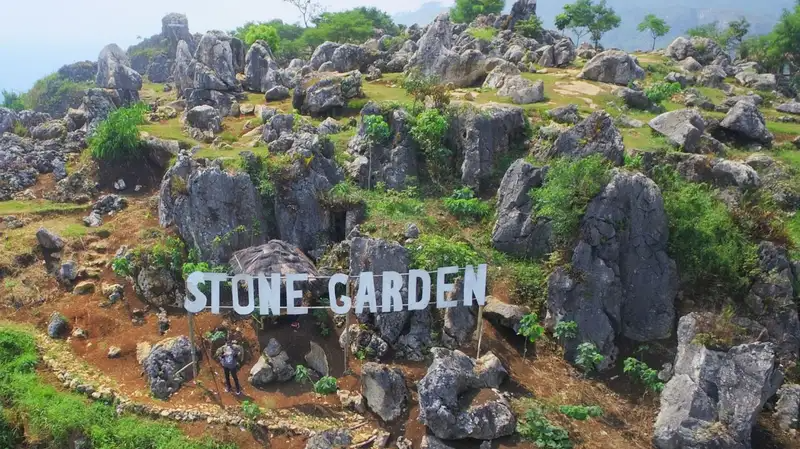 Stone Garden Citatah, Spot Wisata Geopark di Bandung